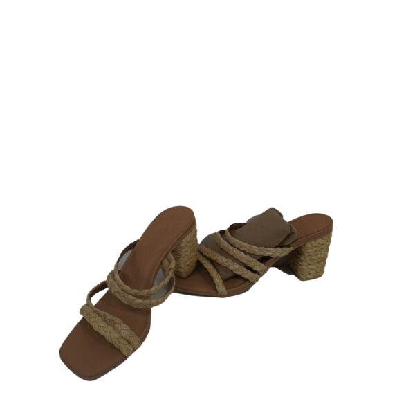 TACONES UNIVERSAL THREAD 25.5 CM BEIGE CASUAL