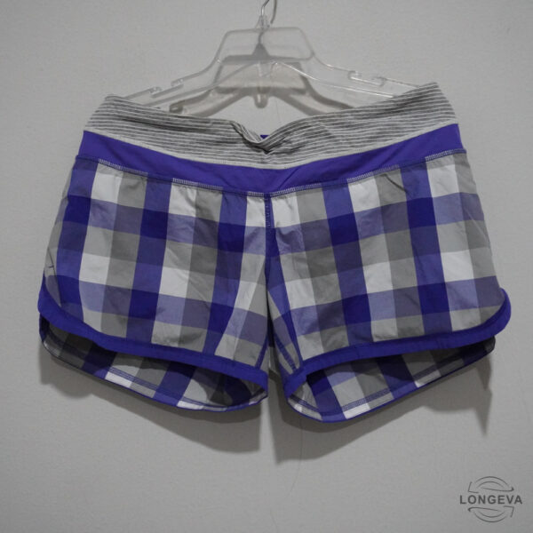 SHORT LULULEMON 10 MORADO CUADROS