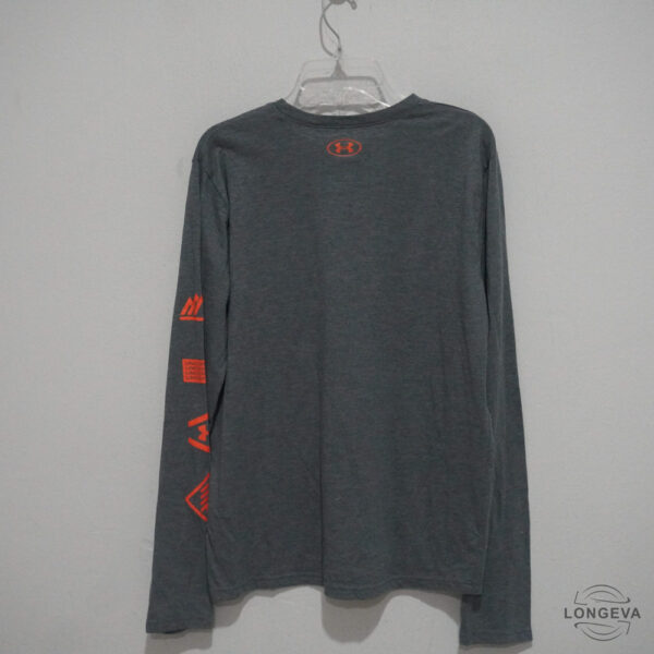 PLAYERA UNDER ARMOUR XL GRIS LOGO - Imagen 2